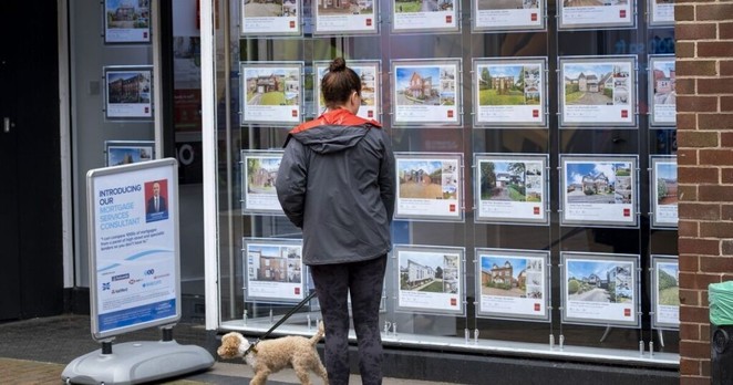 Surge in low deposit mortgages sparks warnings to approach deals ‘with caution’ | Personal Finance | Finance