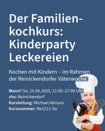 Ein kleiner Junge mit Kochmütze und Kochbesteck