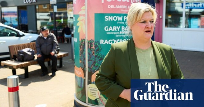 Labour fights to hold on to Runcorn in byelection despite Reform surge | Labour