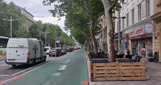 breiter Beidrichtungsradweg Wien