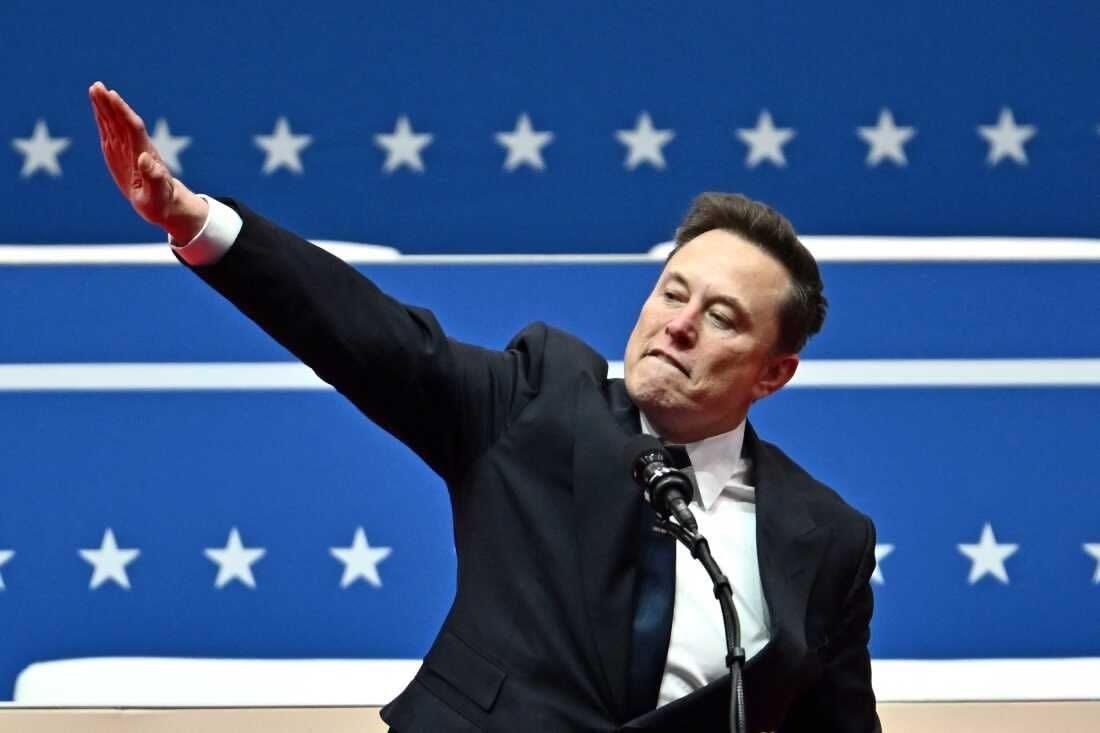 Elon musk mit hitlergruß